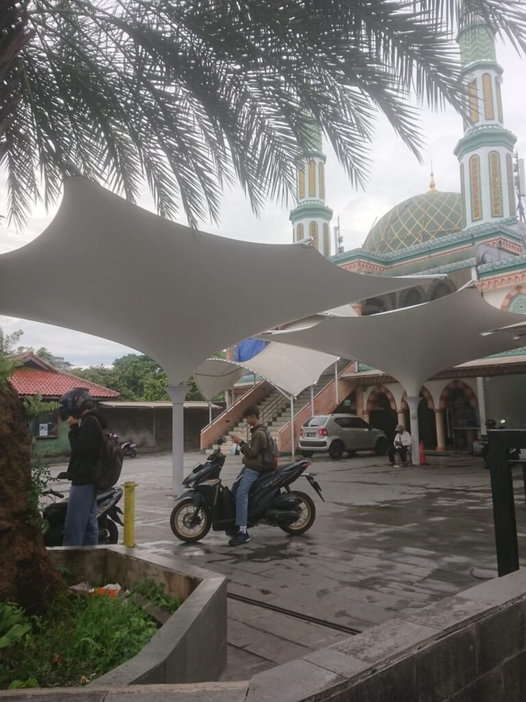Kanopi Pelataran - Masjid Pejaten Barat (foto 2)