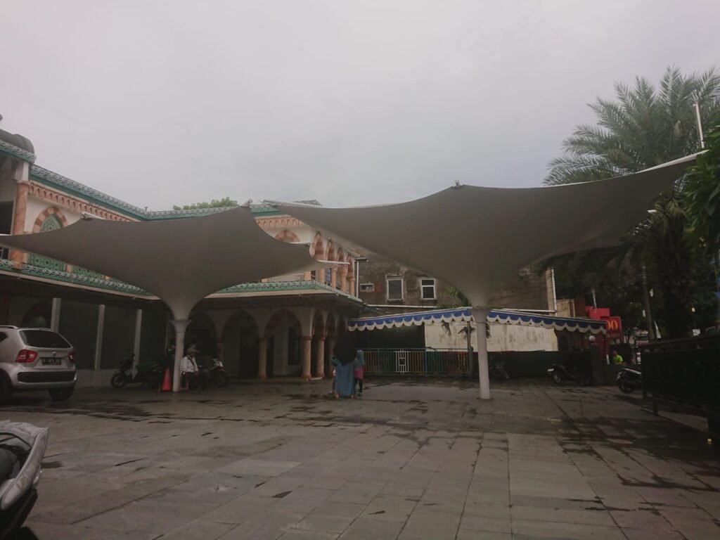 Kanopi Pelataran - Masjid Pejaten Barat (foto 4)