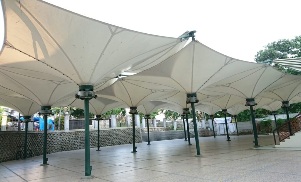 Payung Membrane Pelataran - Masjid Bakrie Kuningan (foto 2)