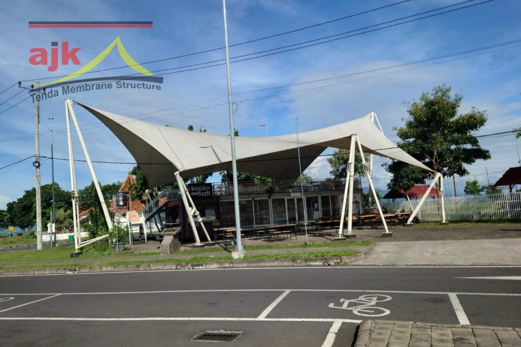 Tensile Membrane Amphitheater - Pantai Banyuwangi (foto 1)